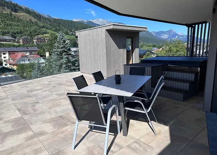 Planai Penthouse Royal 公寓